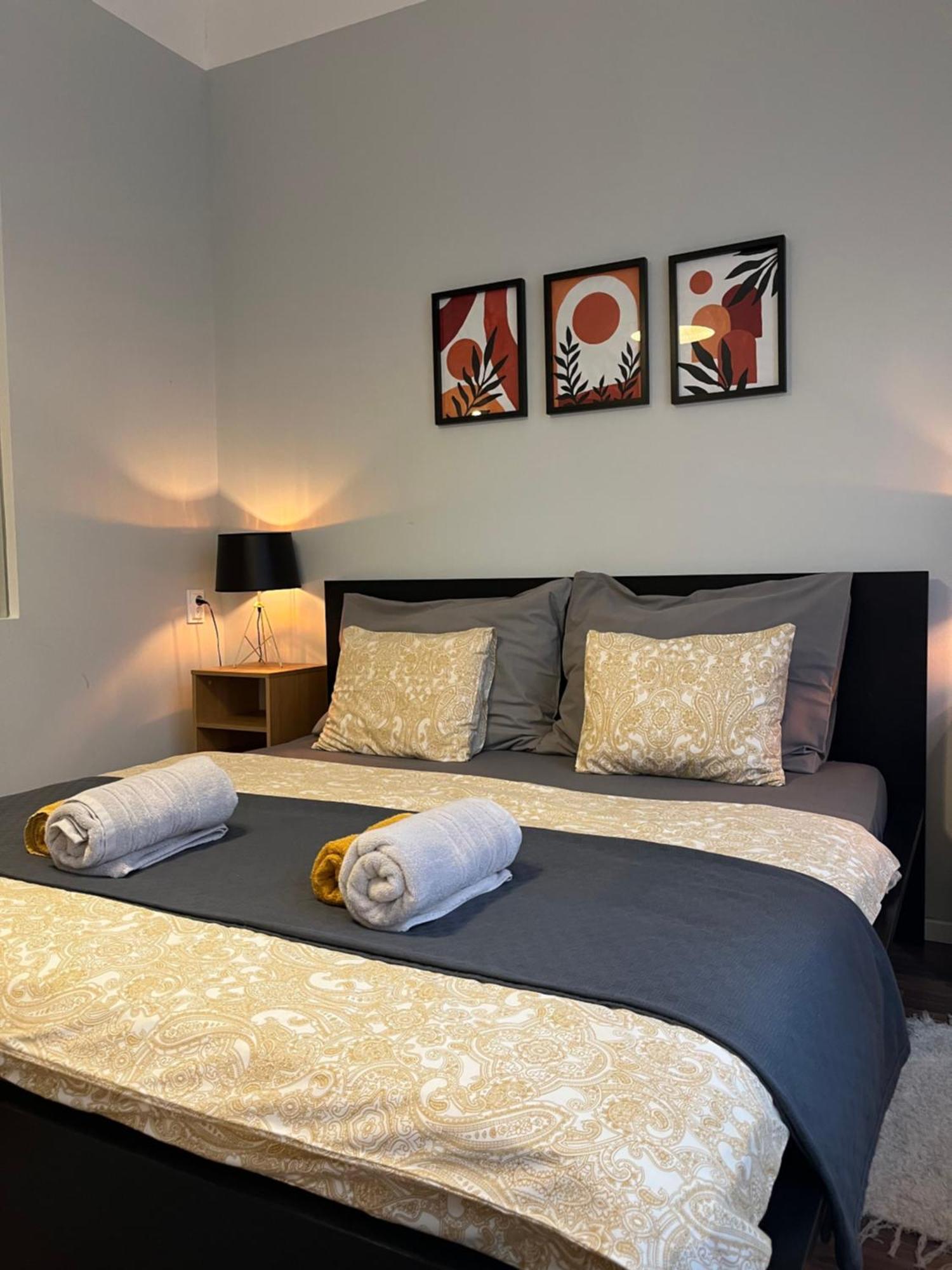Larix Apartman Budapest Bagian luar foto